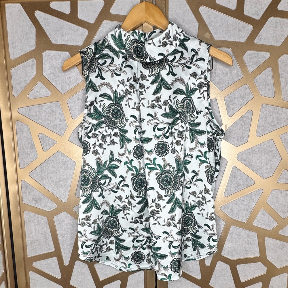 Ann Taylor White Floral Sleeveless Blouse with Green Print